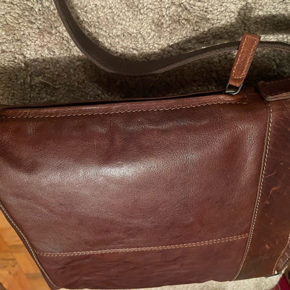 Nwt Jack Georges real leather brown crossbody messenger bag. - Picture 12 of 12